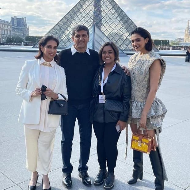 Deepika Padukone with her parents