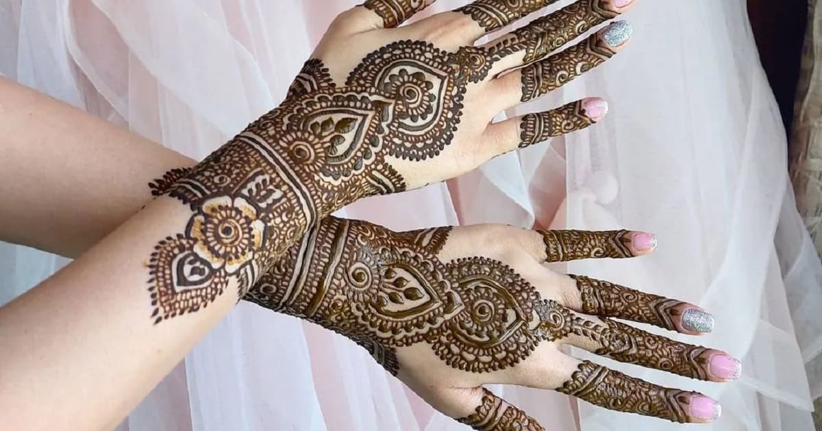 Stylish Back Hand Mehndi Designs