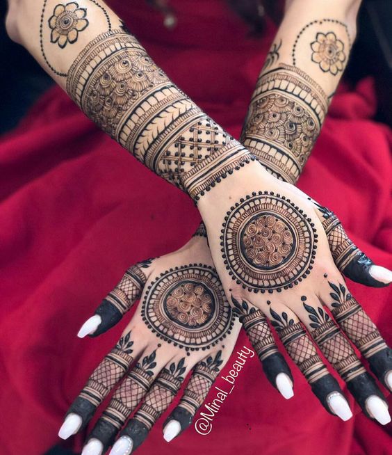 back hand dulhan mehndi design