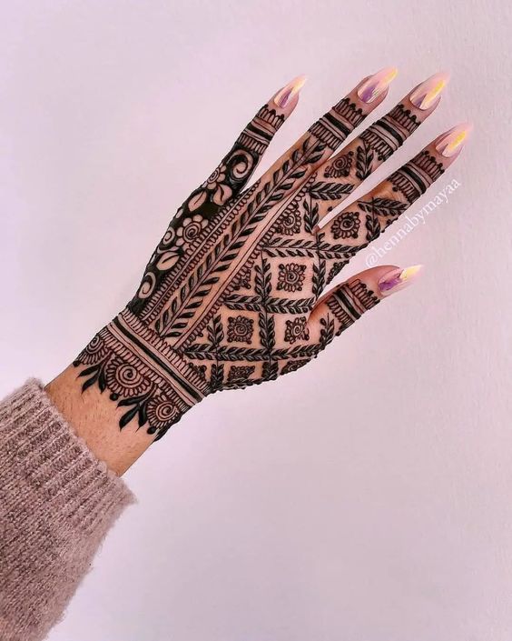 back hand henna design