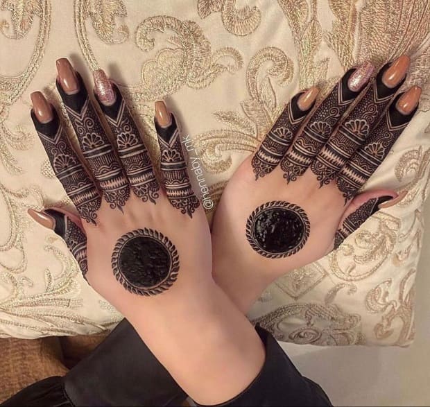 20+ Alluring Back Hand Mehndi Design - Must Try in 2023 | Fashionterest