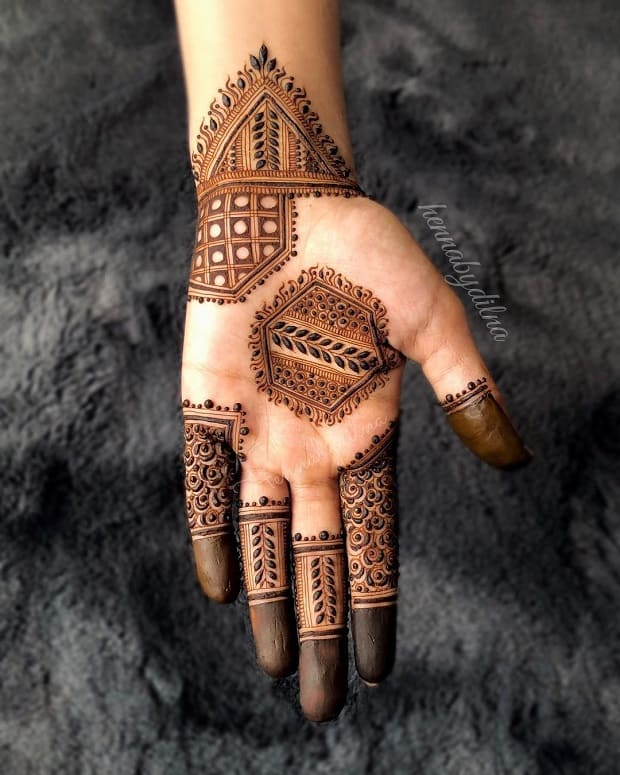 beautiful mehndi design