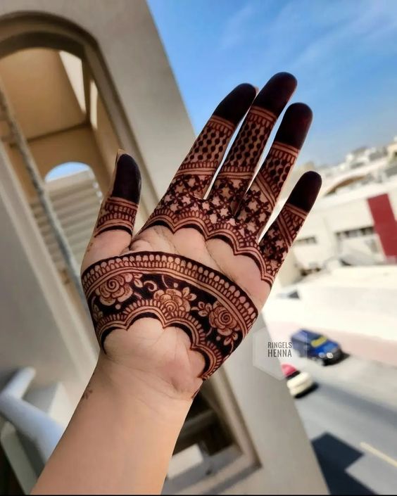 dome shaped mehndi design