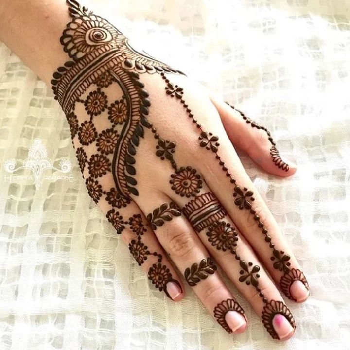 easy front hand mehndi