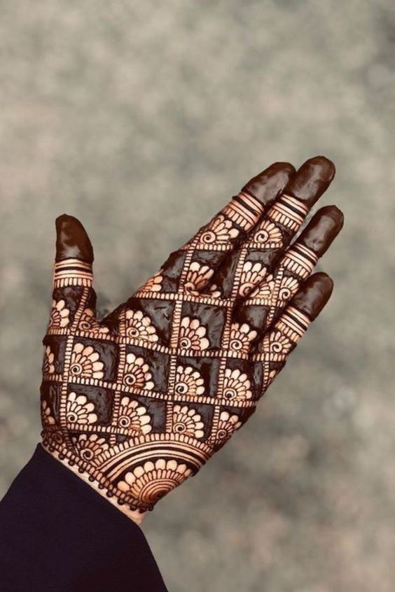 easy mehndi designs for palm