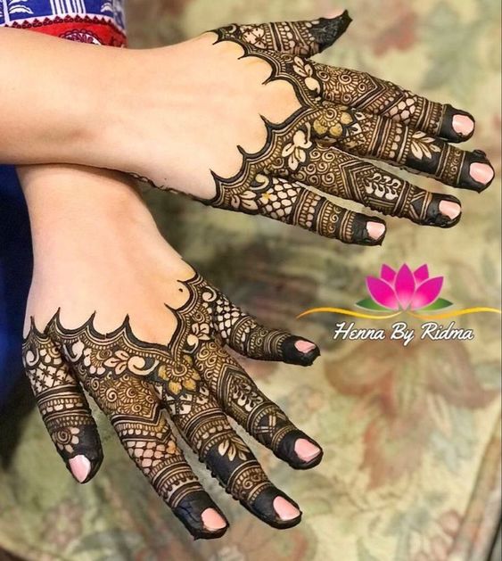 finger mehndi design