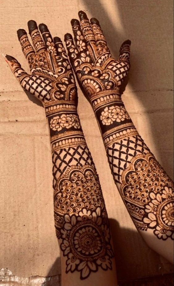 floral mehndi design