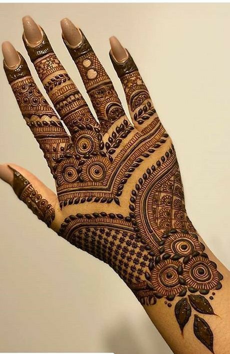 floral mehndi design