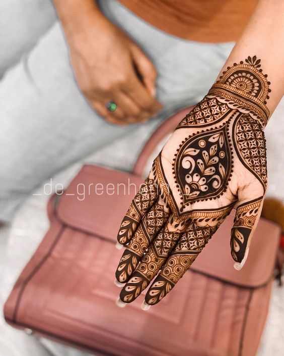 gorgeous henna design