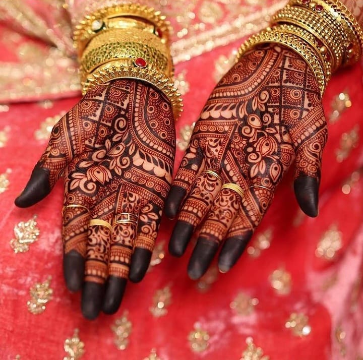 instagram mehndi design bridal