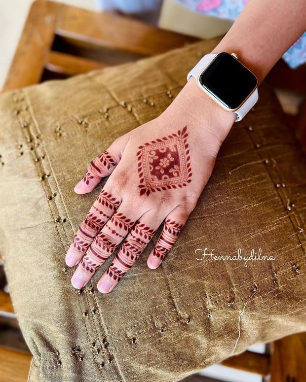 instagram mehndi design for girls