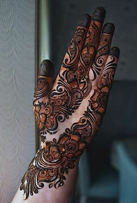 khafif mehndi design latest