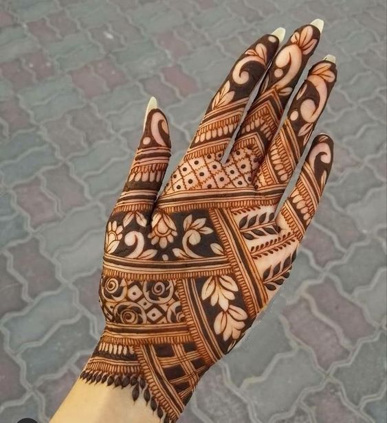 leaf mehndi design