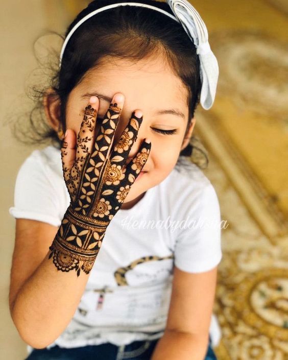 mehndi design for baby girl