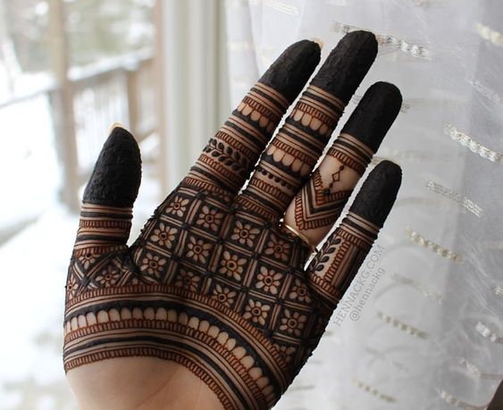 Discover more than 78 new mehndi design patches super hot - seven.edu.vn