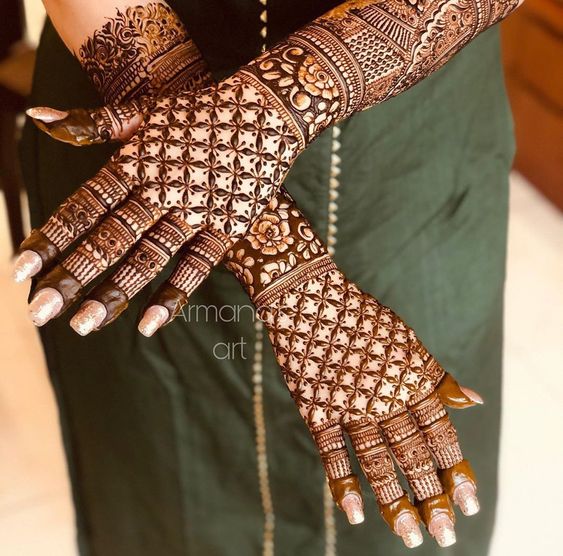 mesh mehndi design