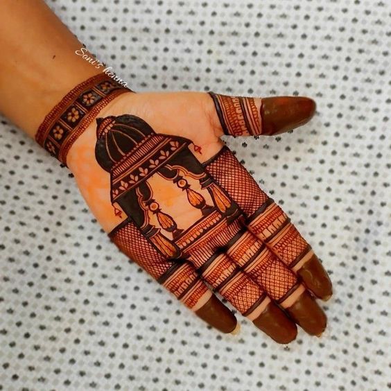 palm mehndi art