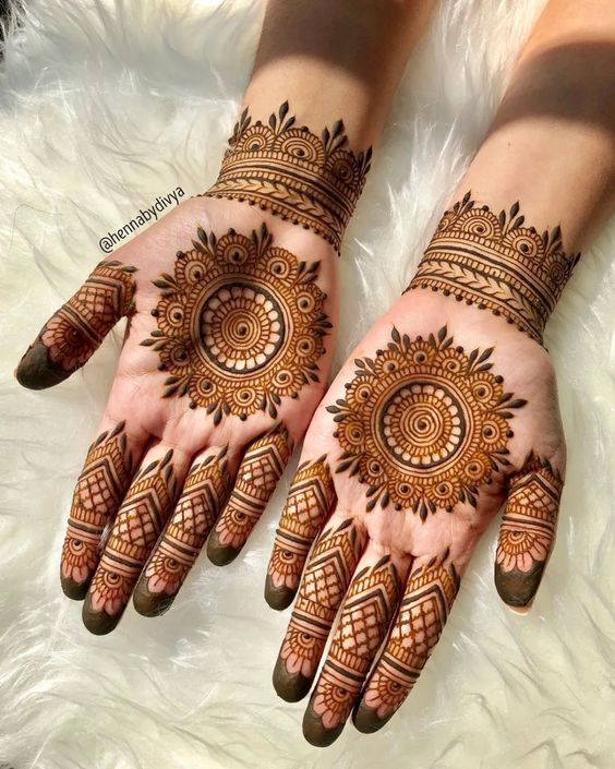 palm mehndi design