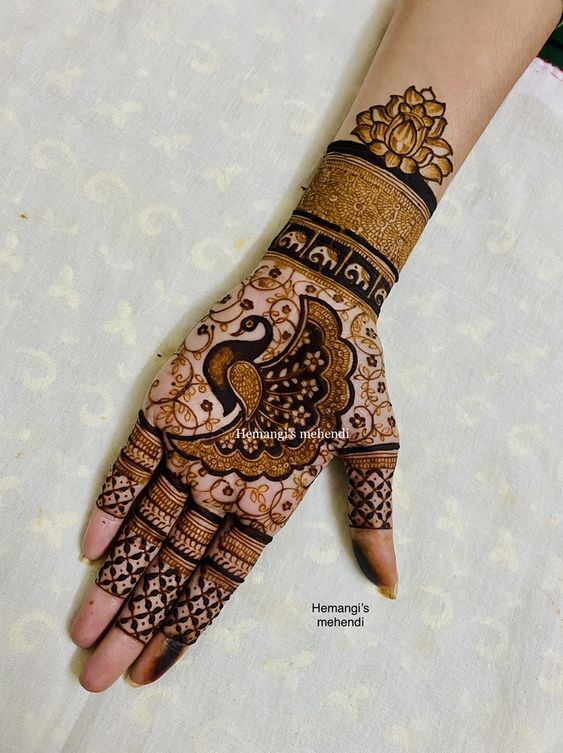 peacock simple mehndi design new