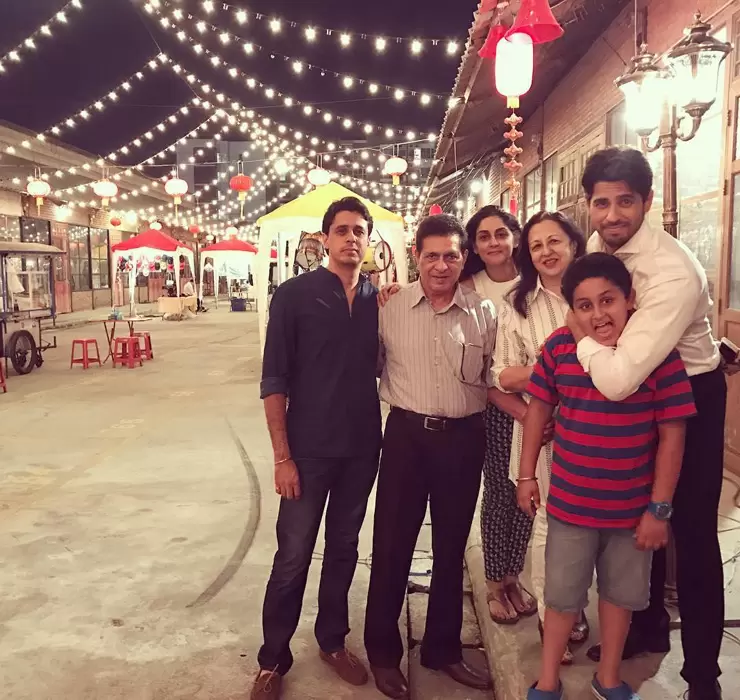 sidharth malhotra family