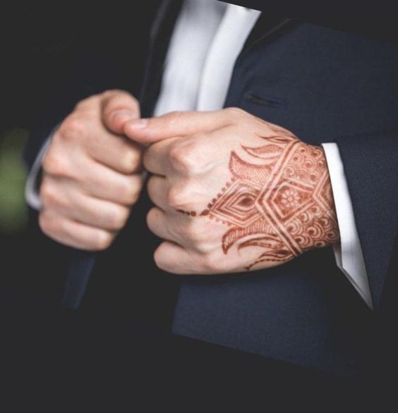 simple groom mehndi design