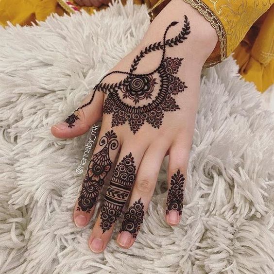 simple mehndi tattoo design