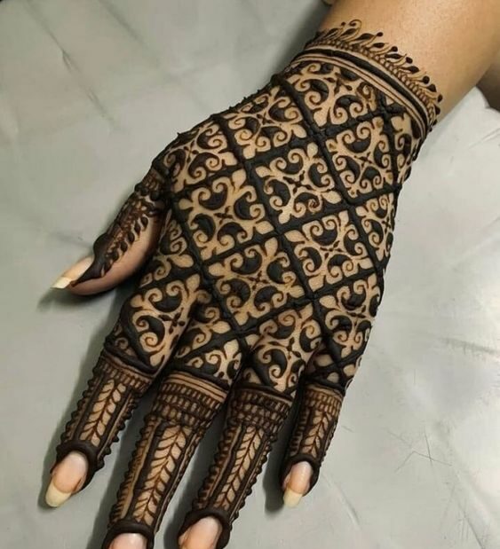 stylish mehndi designs back hand