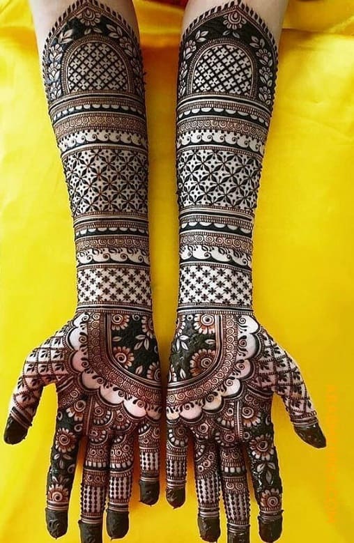 trending mehndi design