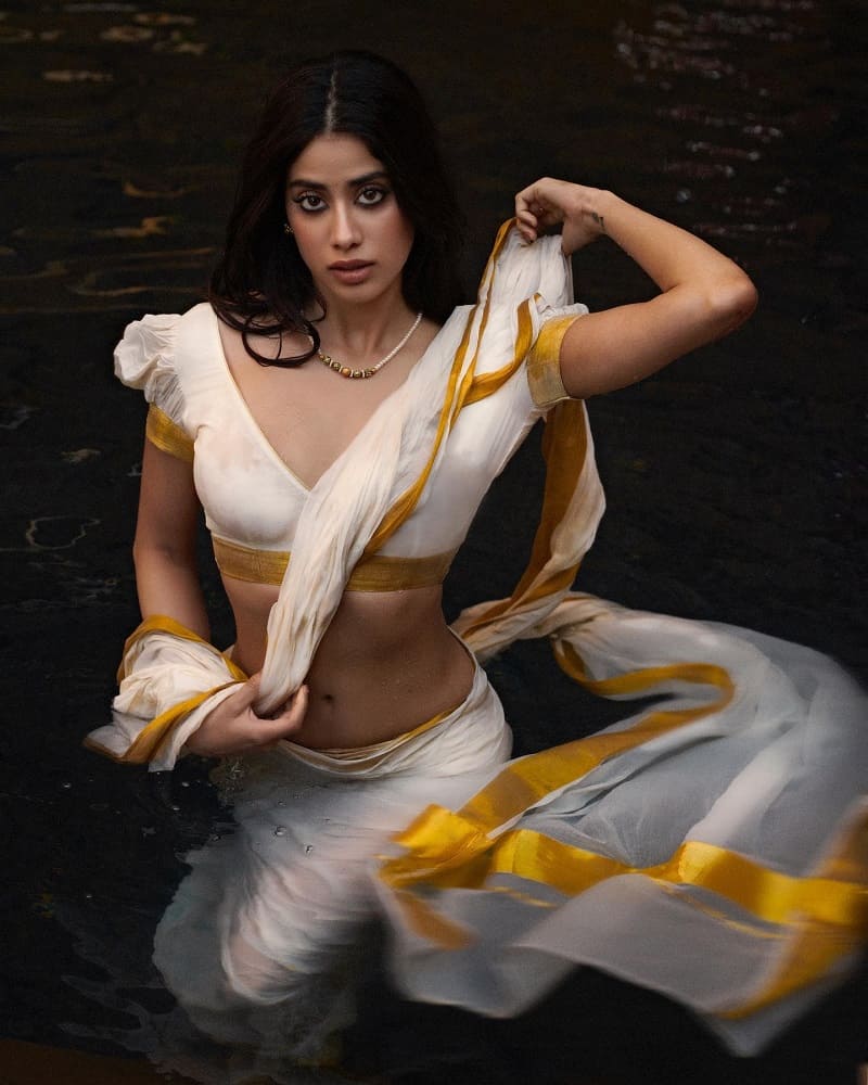 Janhvi Kapoor in saree