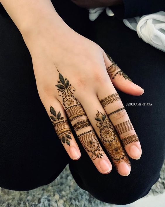 floral finger mehndi design