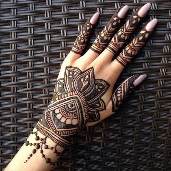 negative mehndi design