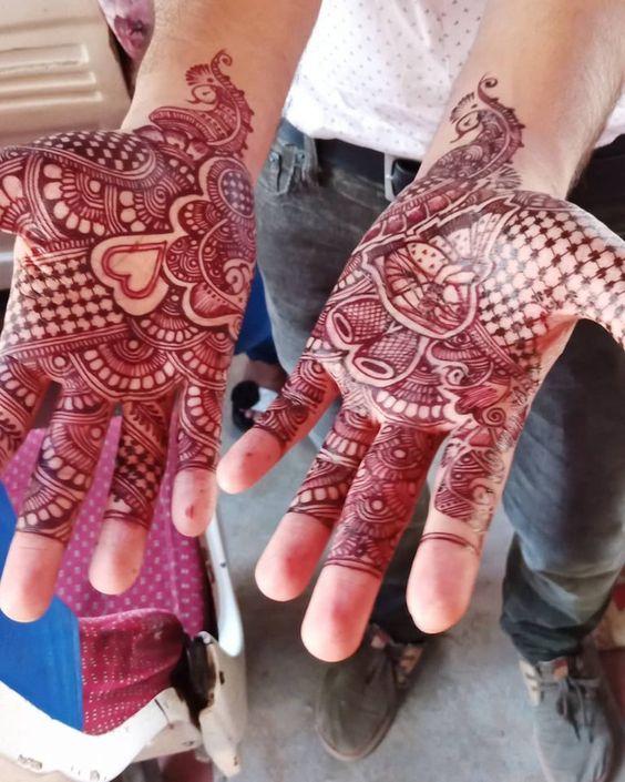 red boys mehndi design