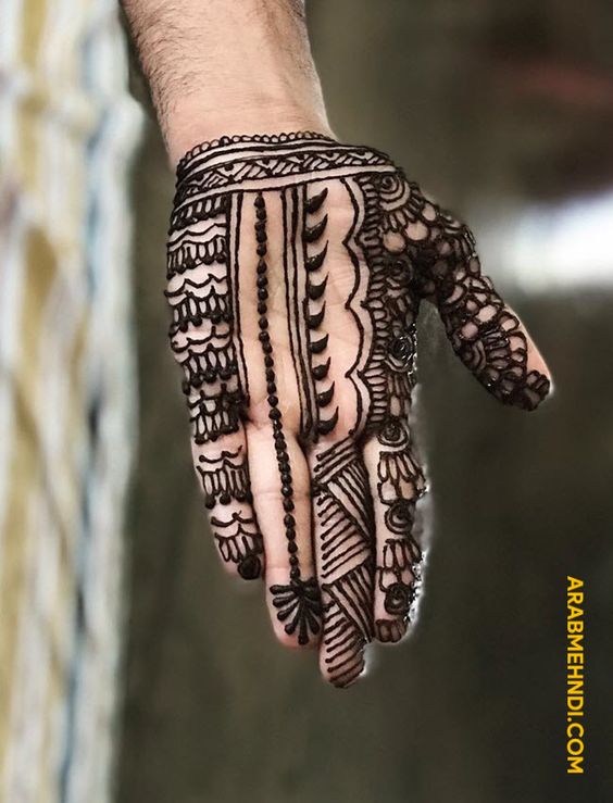 segmented mehndi design