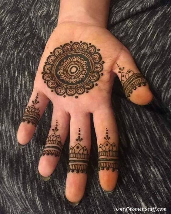 unique modern mehndi design