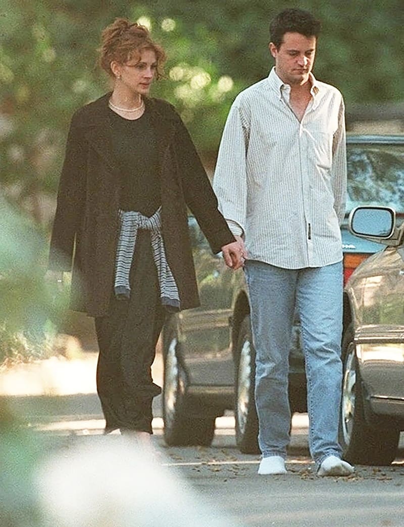 Matthew Perry and Julia Roberts