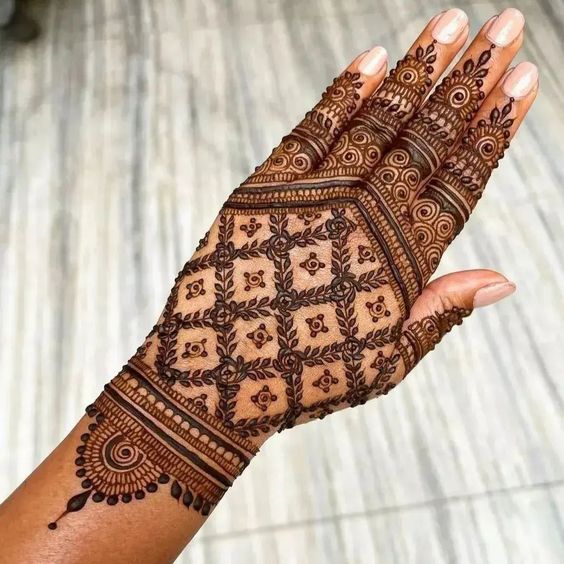 criss cross mehendi design