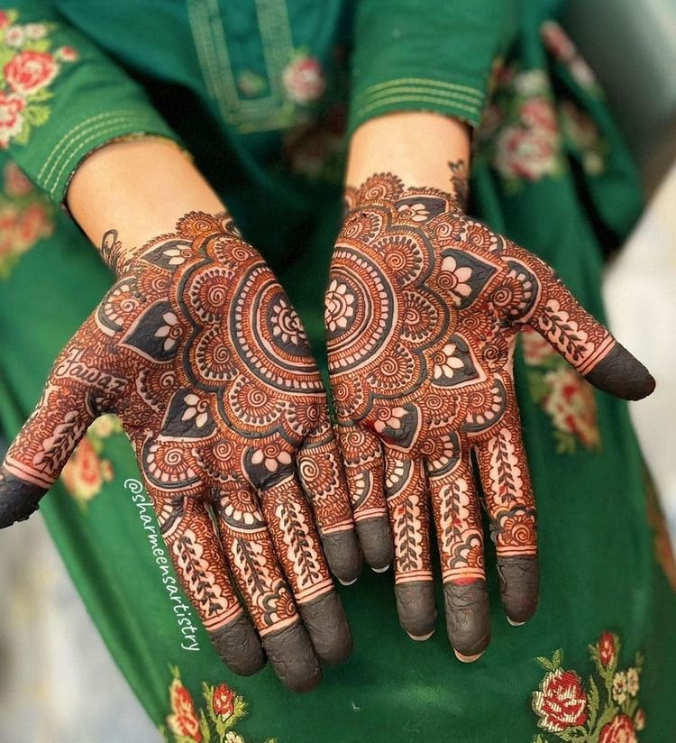 intricate modern mehndi design