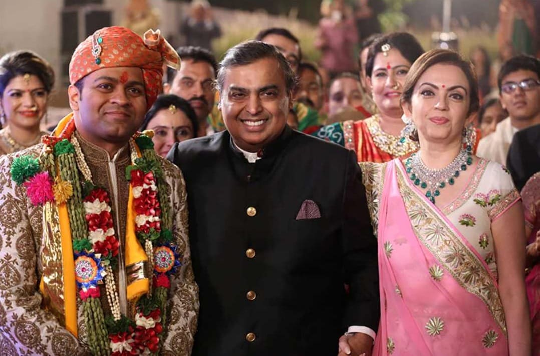 nita ambani Vivah Pattu Saree