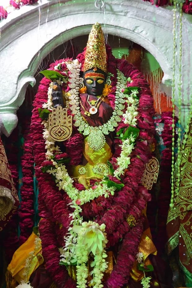 Vishalakshi Temple shakti peeth 