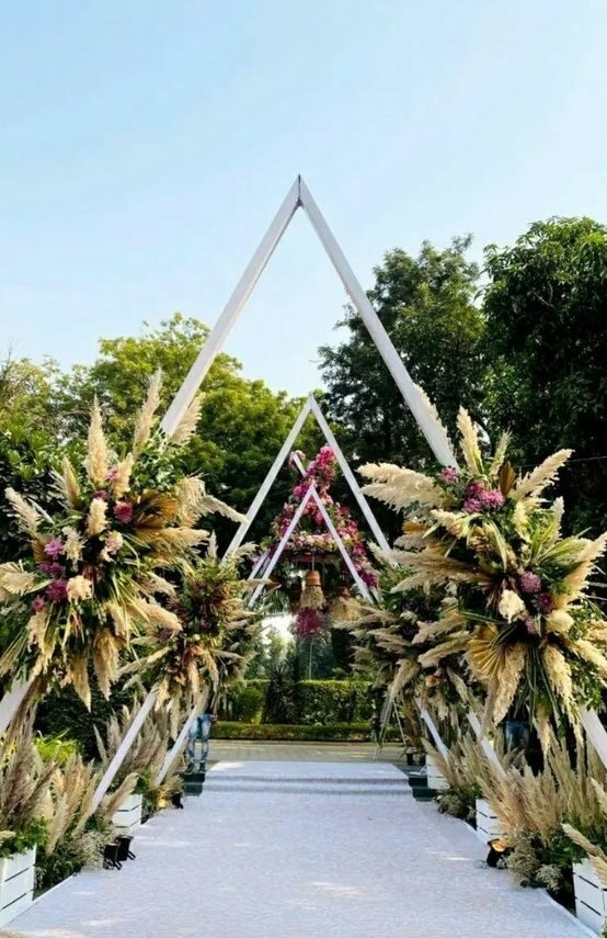 beach wedding entry decor