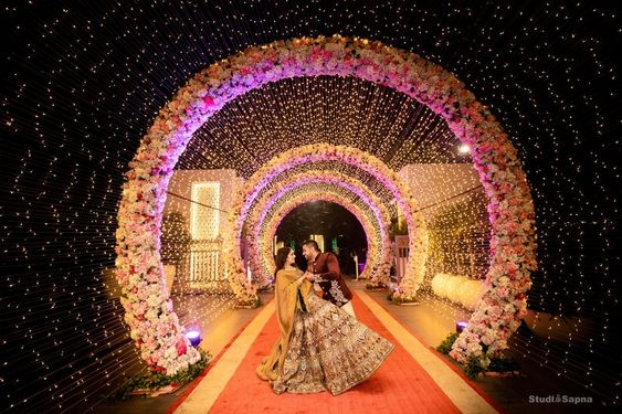 elegant wedding gate decoration