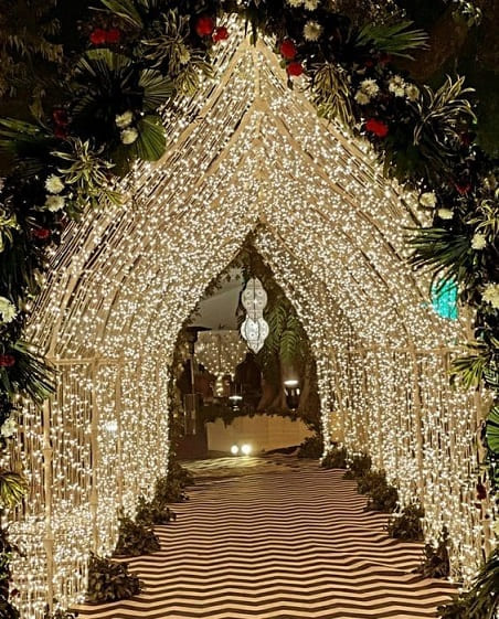 light entryway decoration