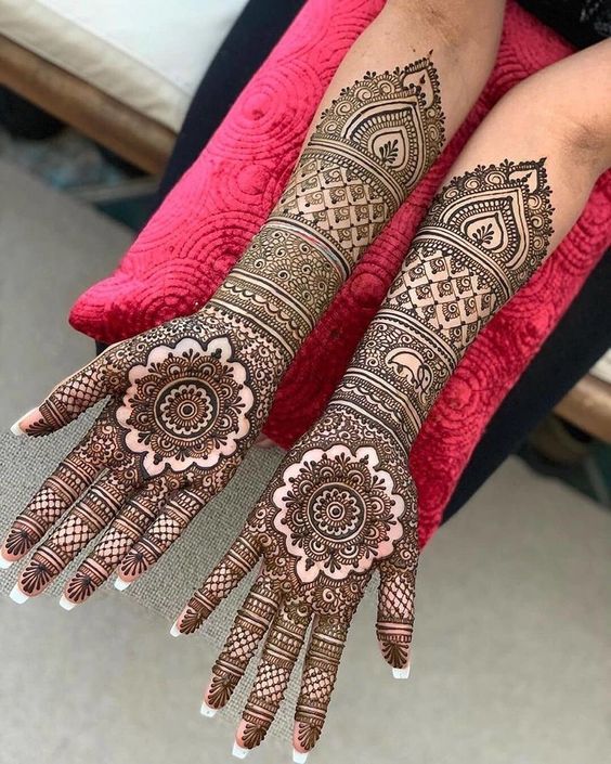 mandala mehndi design