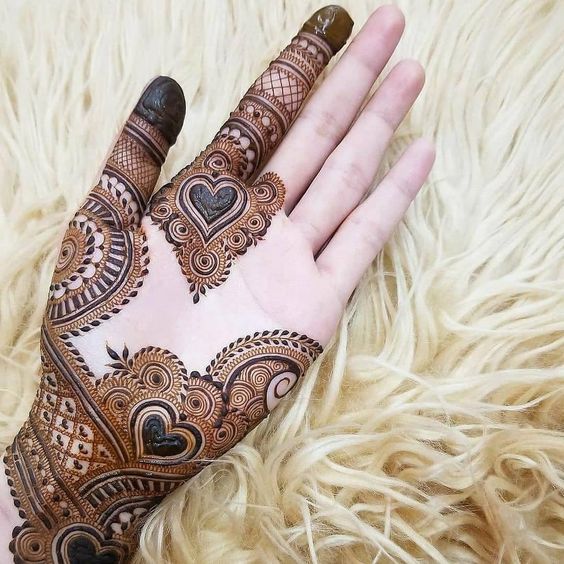 minimalist mehndi design