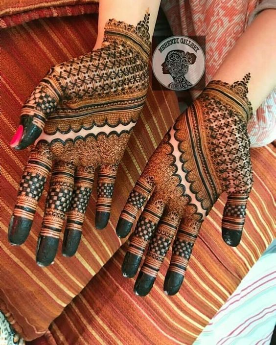 modern palm mehndi design