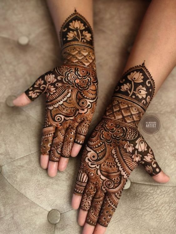 paisley mehndi design