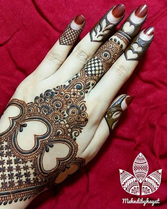 trending easy arabic mehndi design