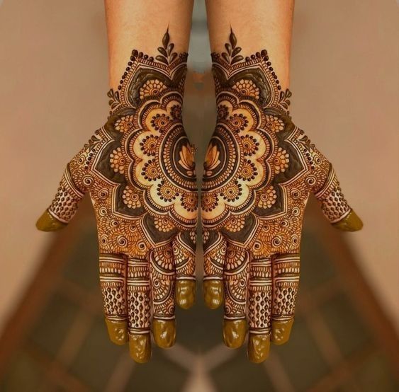 trending mehndi design