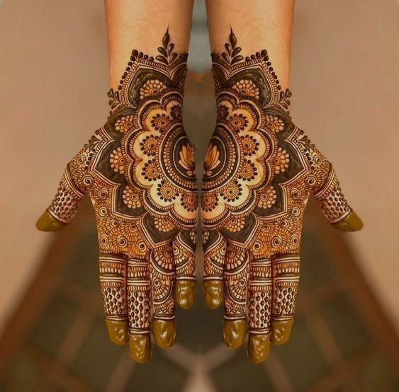 trending mehndi design