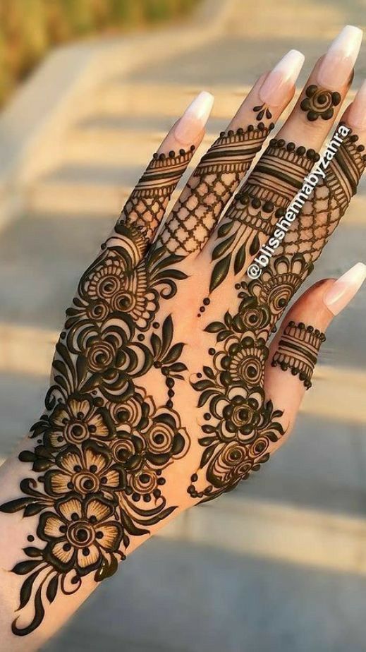 unique mehndi design